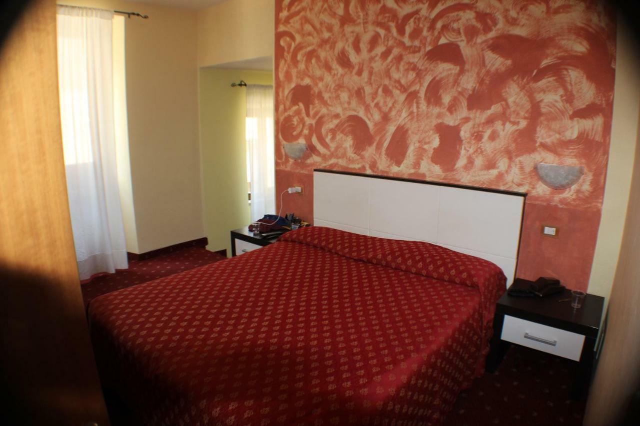 Hotel Miralago Pieve  Buitenkant foto